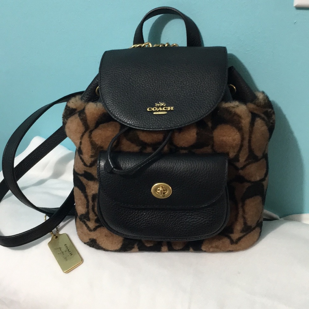 Coach X Jennifer Lopez Pennie Backpack 22 In Signature Shearling